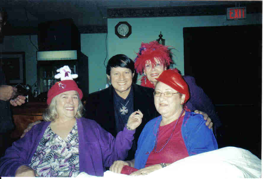 redhatladiesvickiandjoannwithsteveatsunflowerclub.jpg